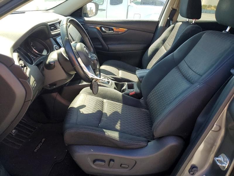 2017 NISSAN ROGUE SV 7