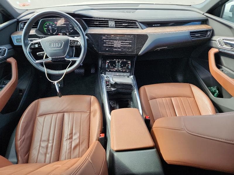 2021 AUDI E-TRON PREMIUM 8