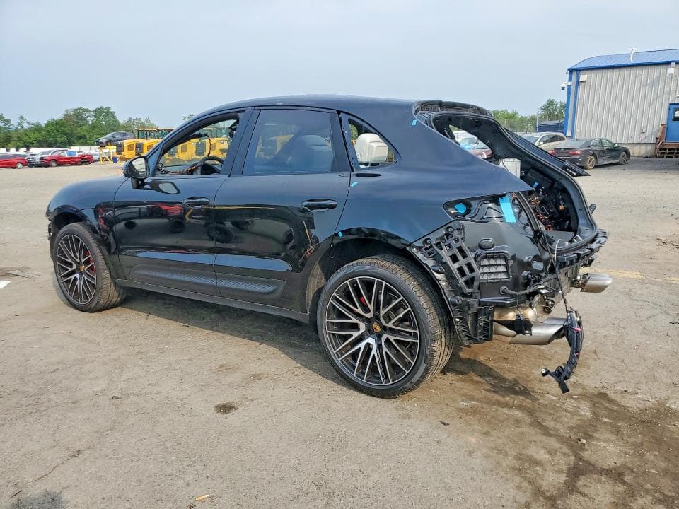 2026 PORSCHE MACAN S 2