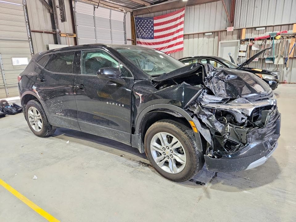2021 CHEVROLET BLAZER 1LT 4