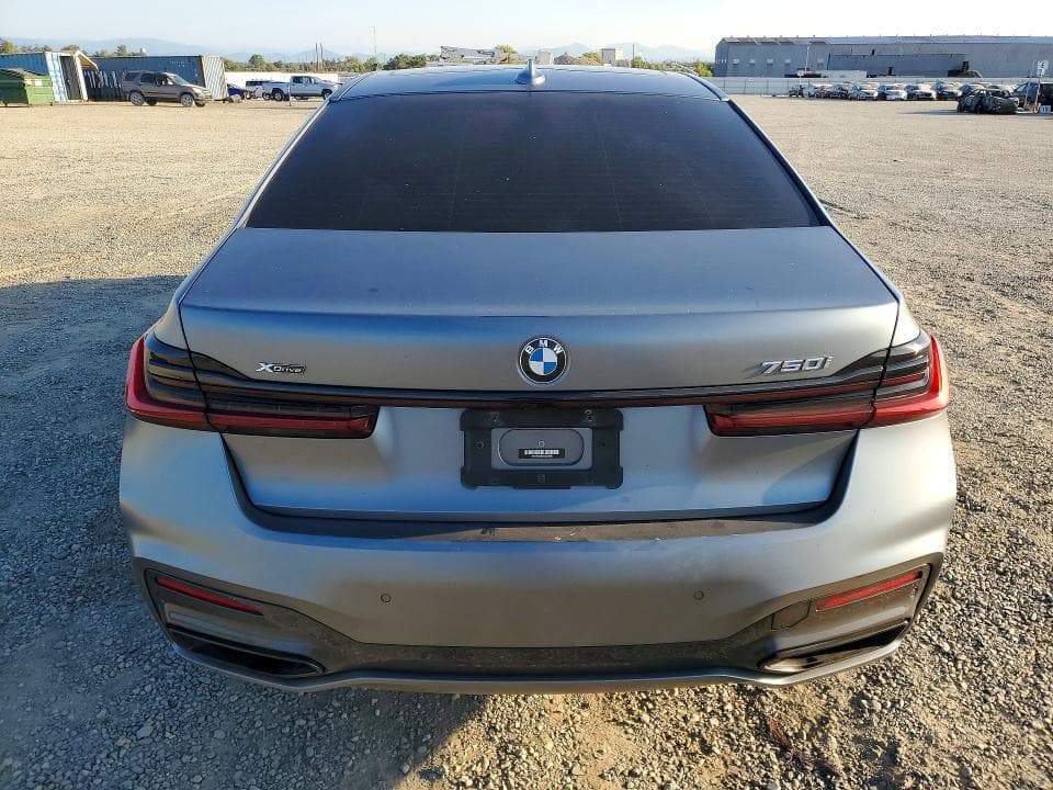 2022 BMW 750 XI 6