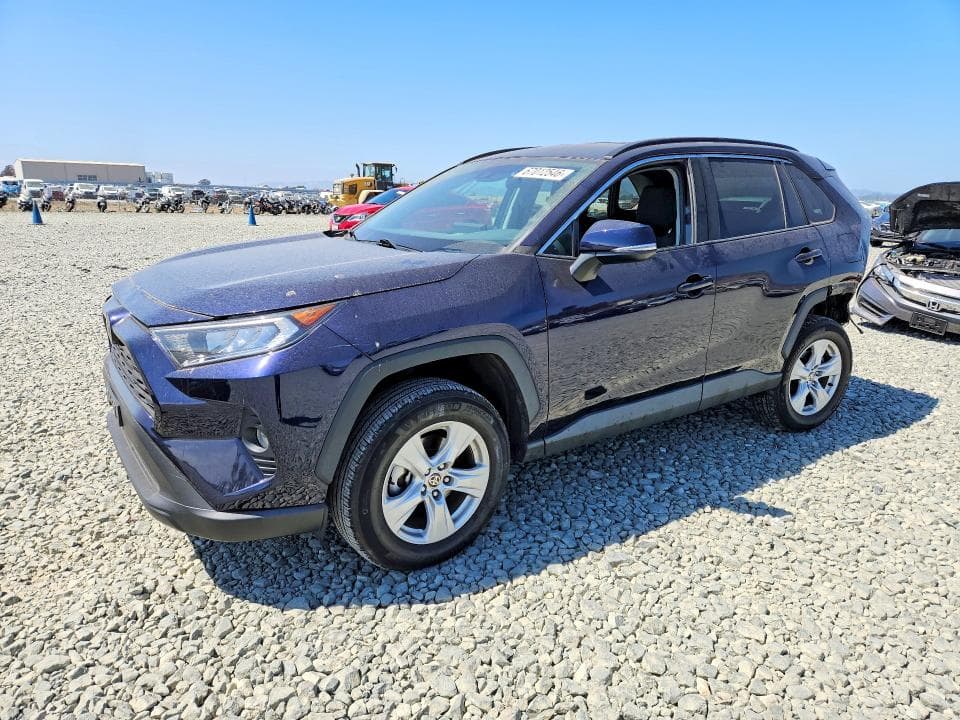 2021 TOYOTA RAV4 XLE - 1