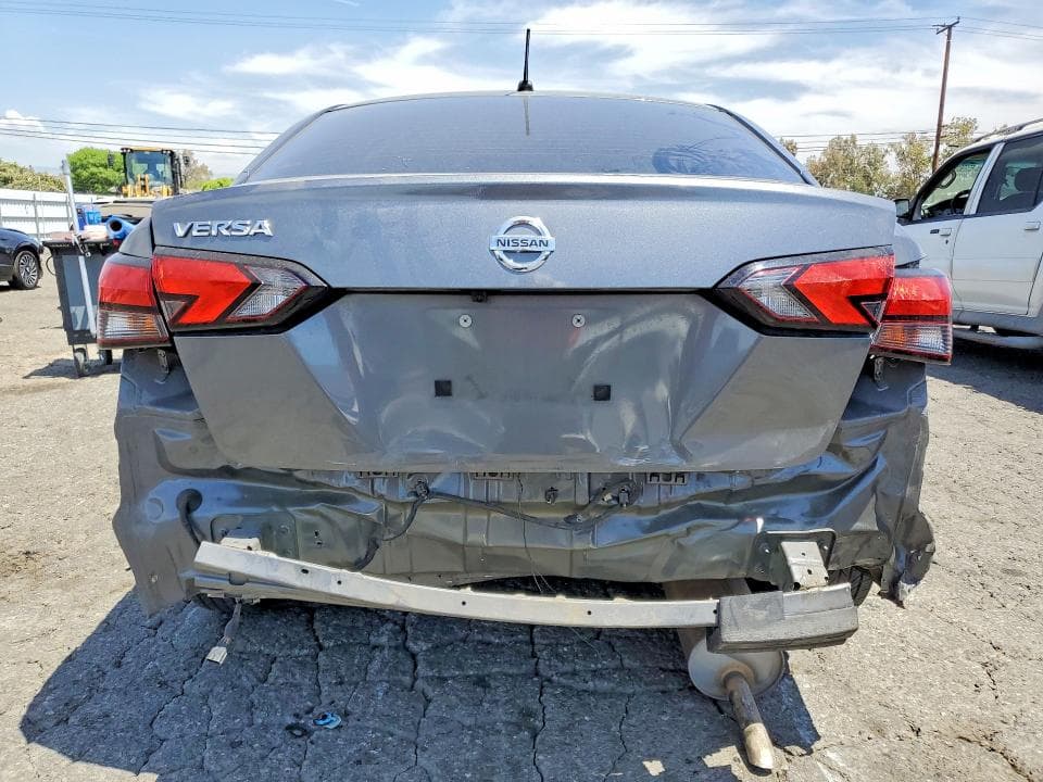 2020 NISSAN VERSA S 6