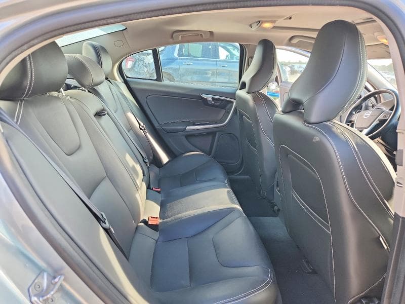 2017 VOLVO S60 10