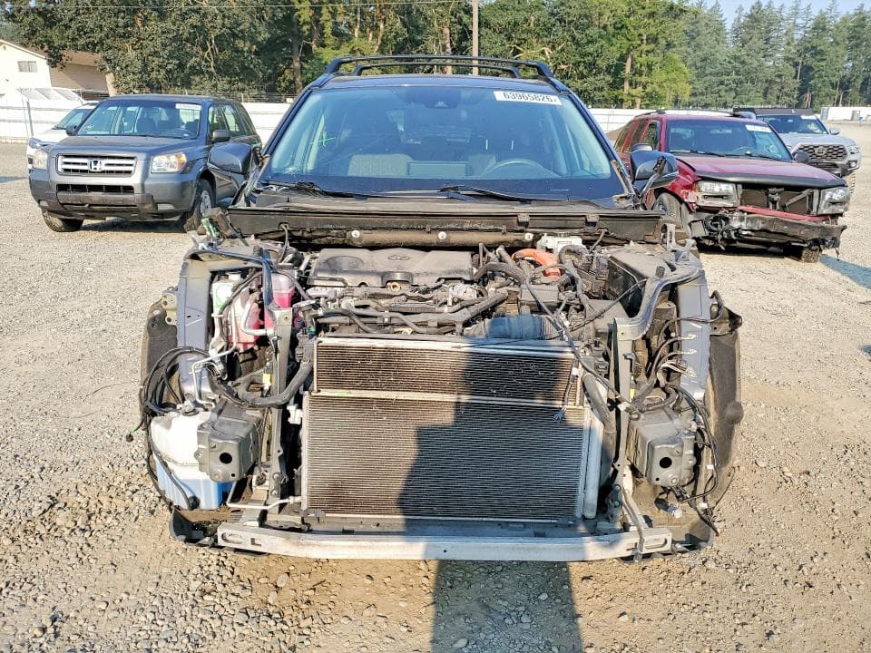 2019 TOYOTA RAV4 HYBRID XLE 5