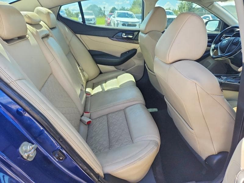 2017 NISSAN MAXIMA PLATINUM 10