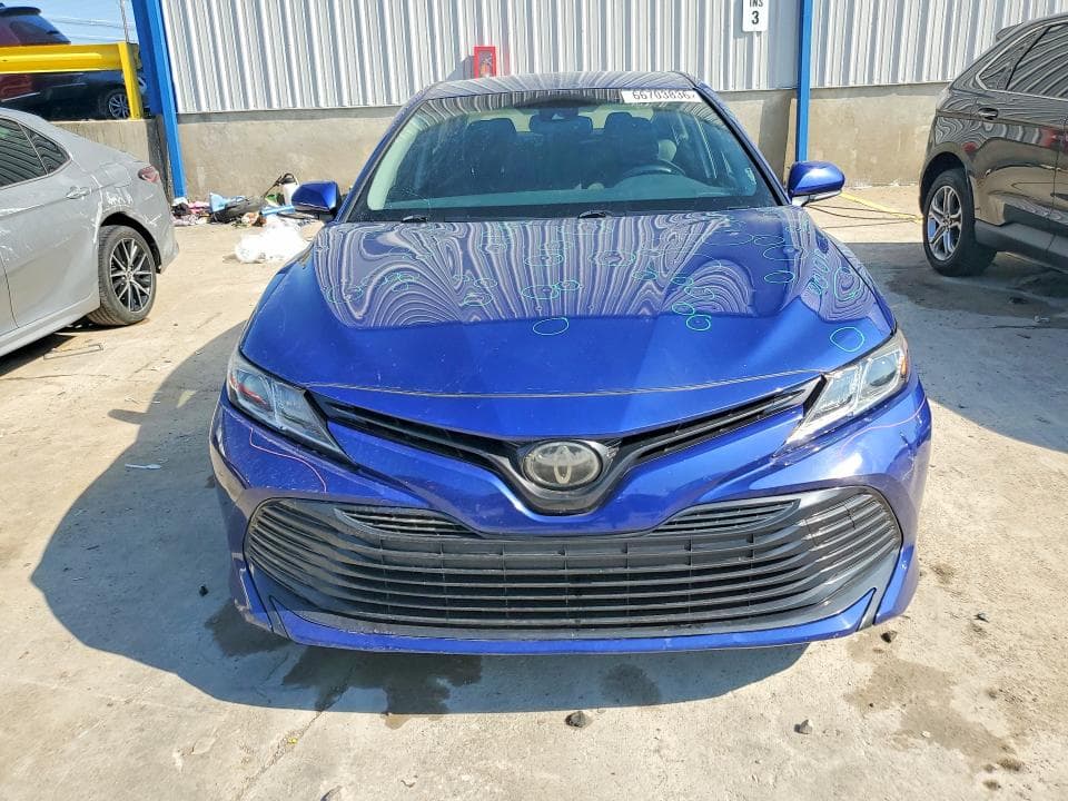 2018 TOYOTA CAMRY LE 5