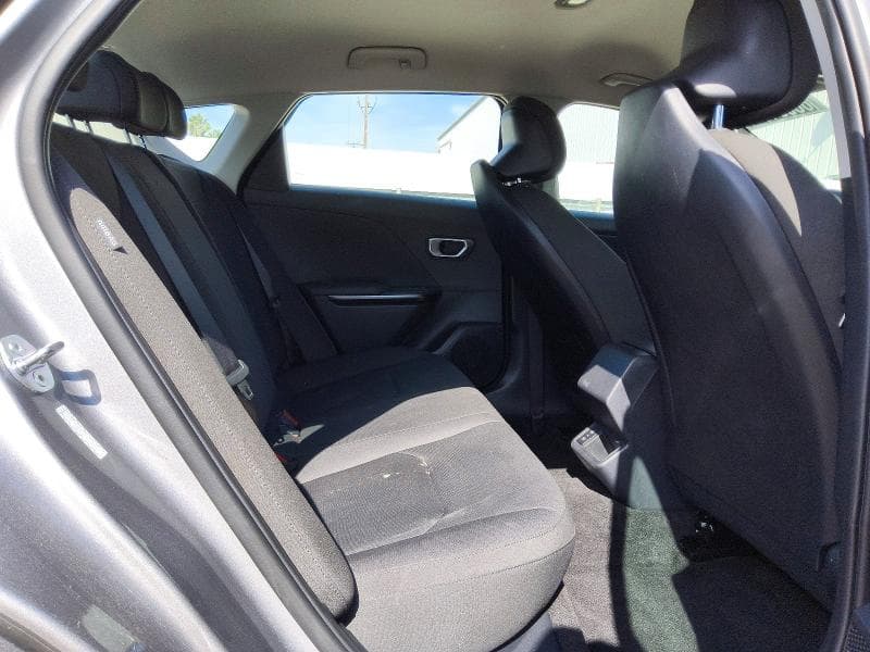 2026 KIA K4 LXS 10