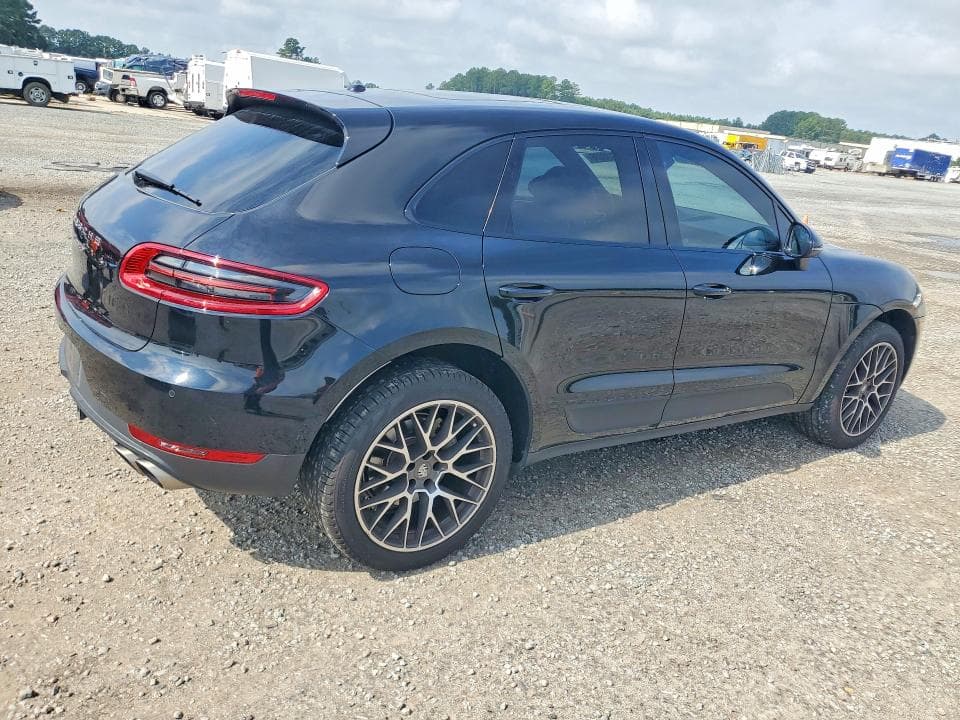 2018 PORSCHE MACAN S 3