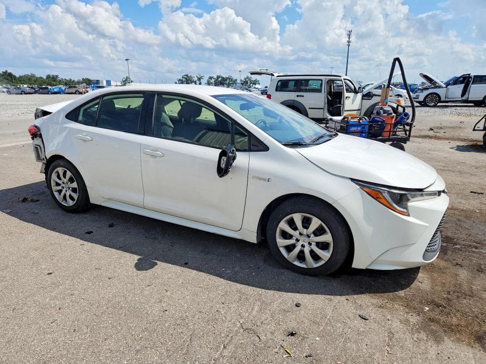 2021 TOYOTA COROLLA LE 4