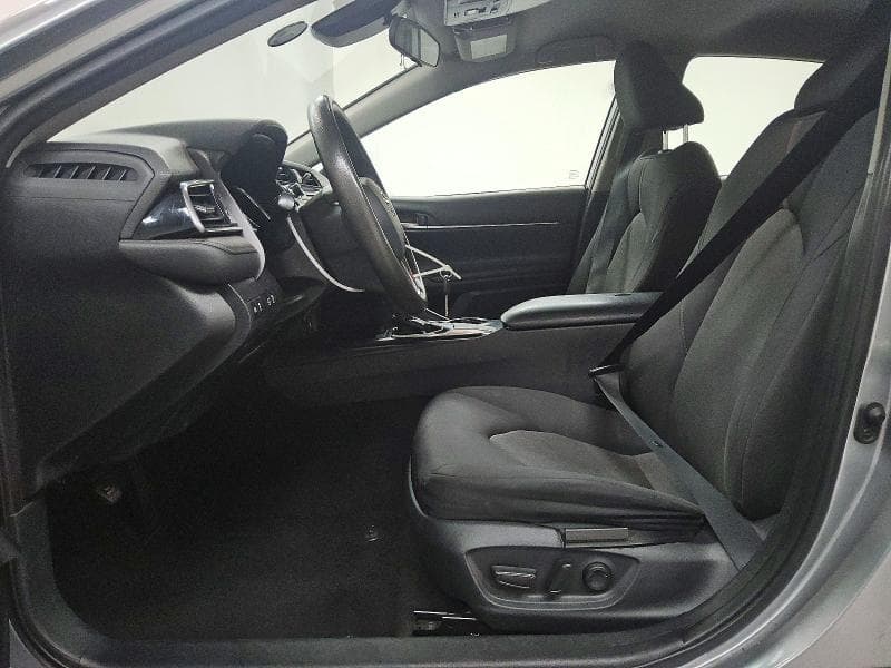 2019 TOYOTA CAMRY LE 7