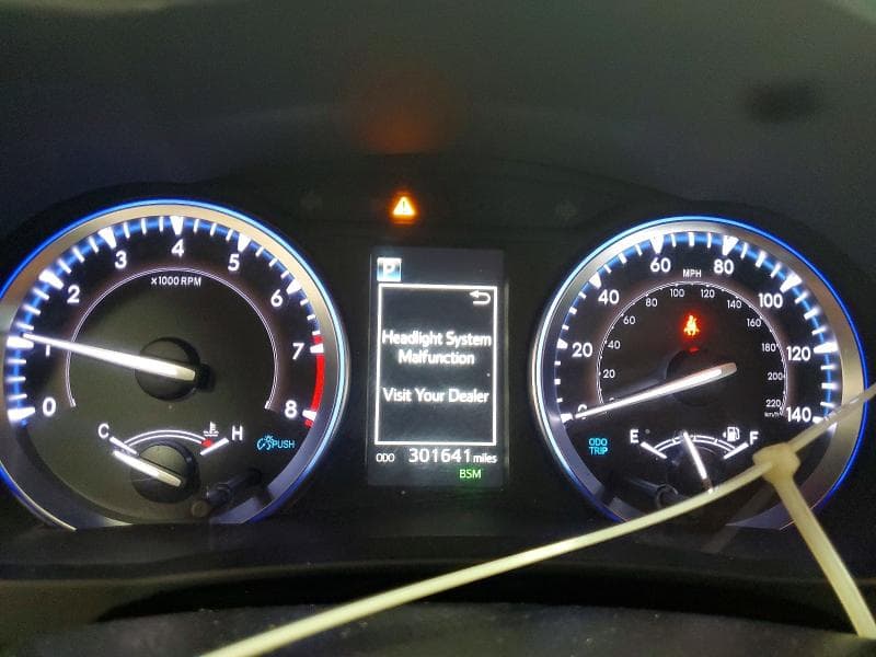2019 TOYOTA HIGHLANDER XLE 9