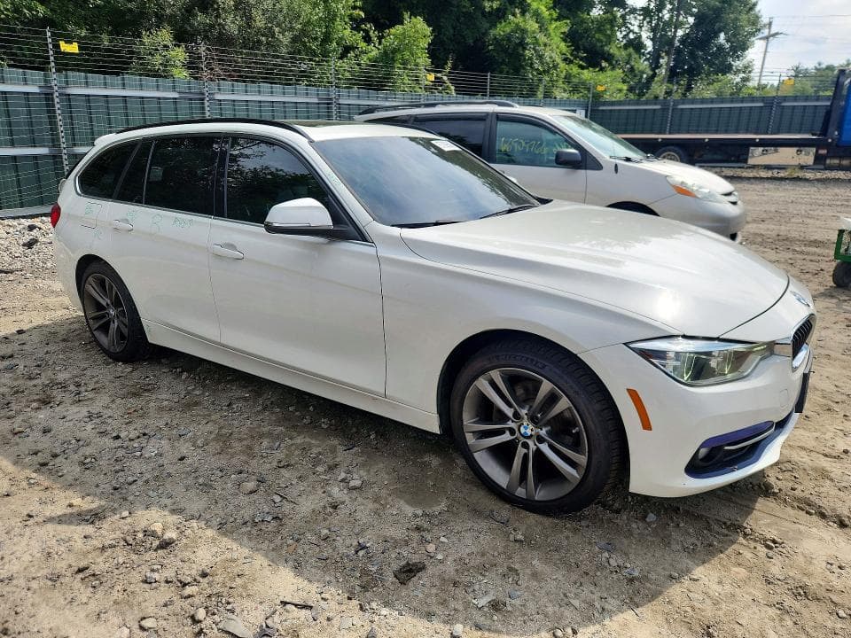 2018 BMW 330 XI 4