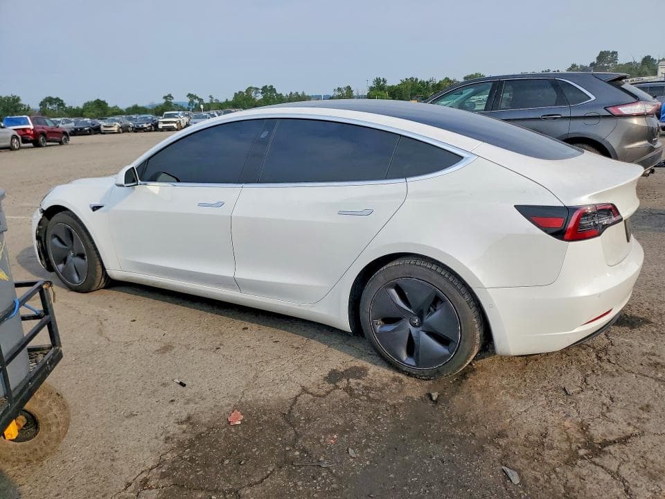 2020 TESLA MODEL 3 2