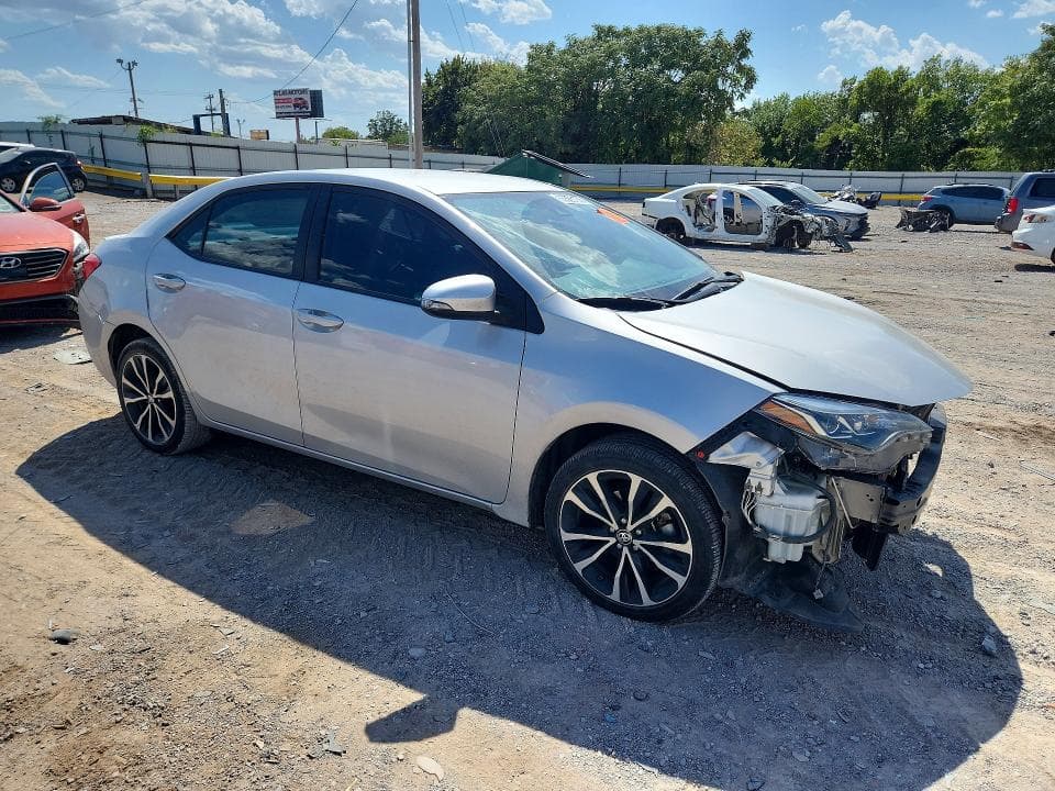 2018 TOYOTA COROLLA SE 4