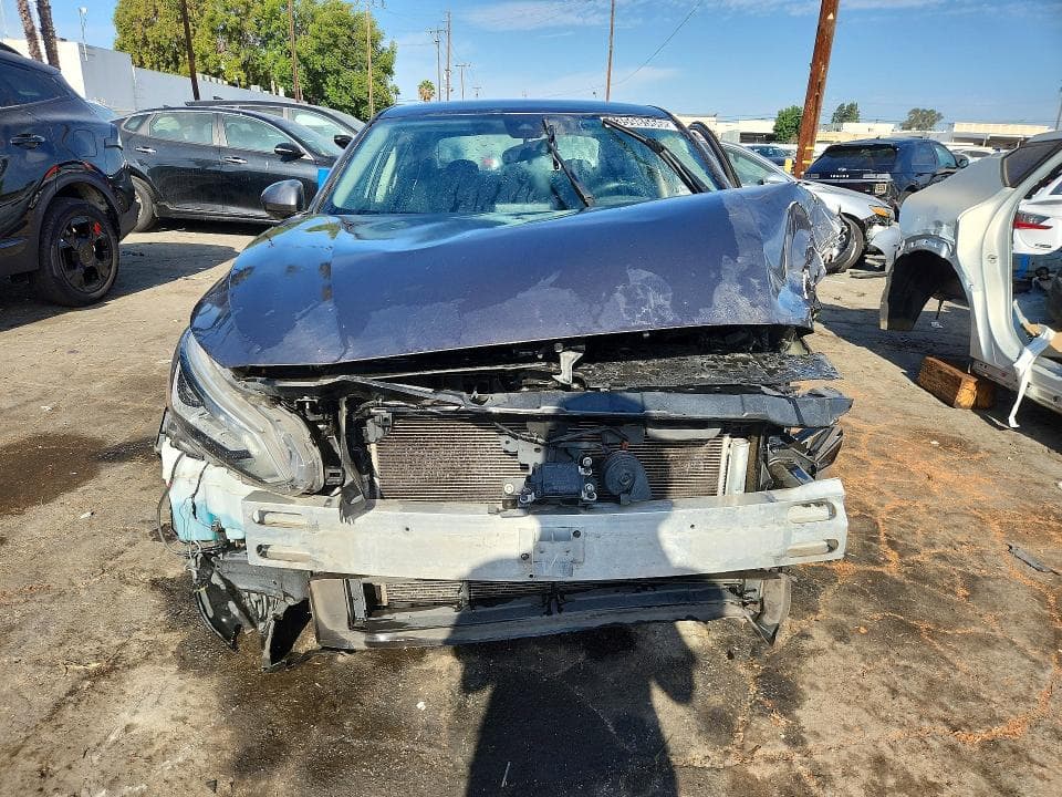 2021 NISSAN ALTIMA SV 5