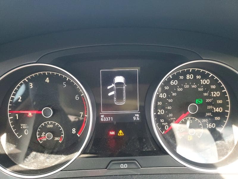 2017 VOLKSWAGEN GOLF ALLTRACK S 9