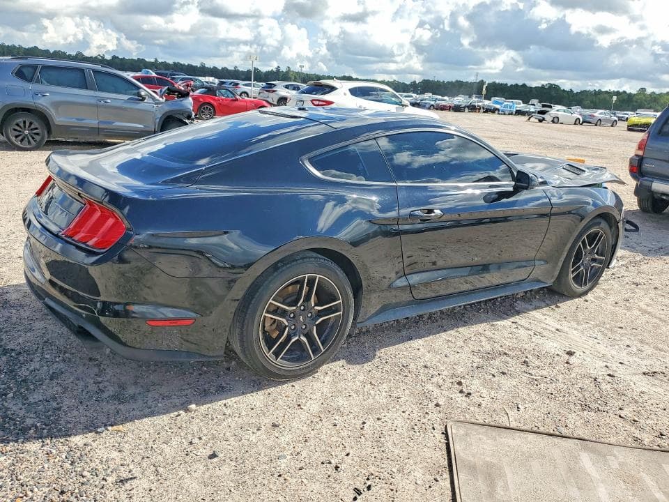 2018 FORD MUSTANG 3