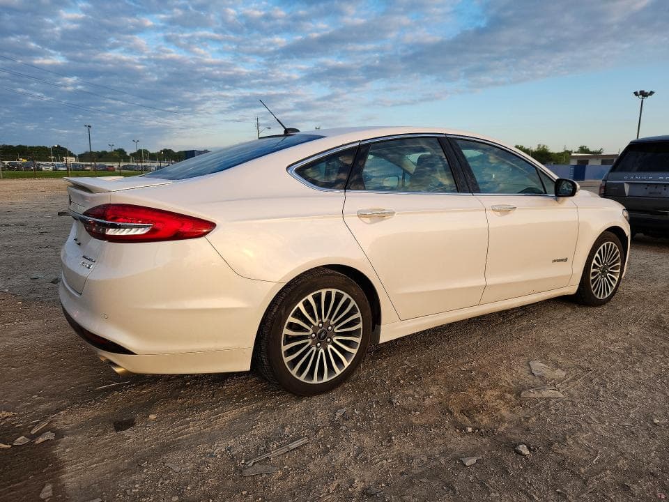 2017 FORD FUSION TITANIUM HEV 3