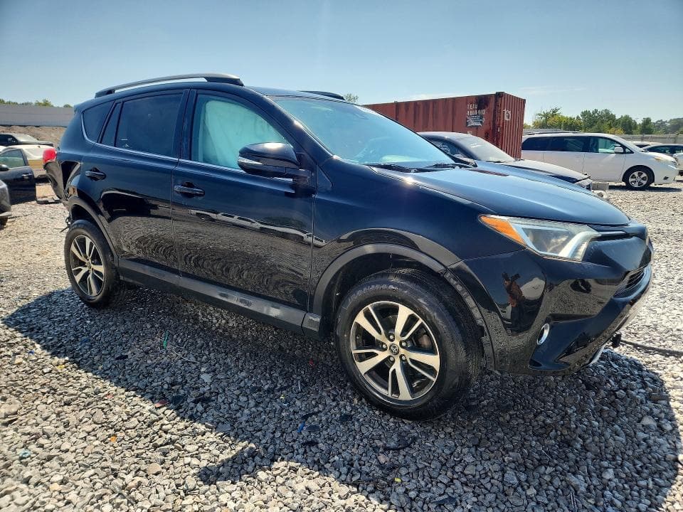 2018 TOYOTA RAV4 XLE 4