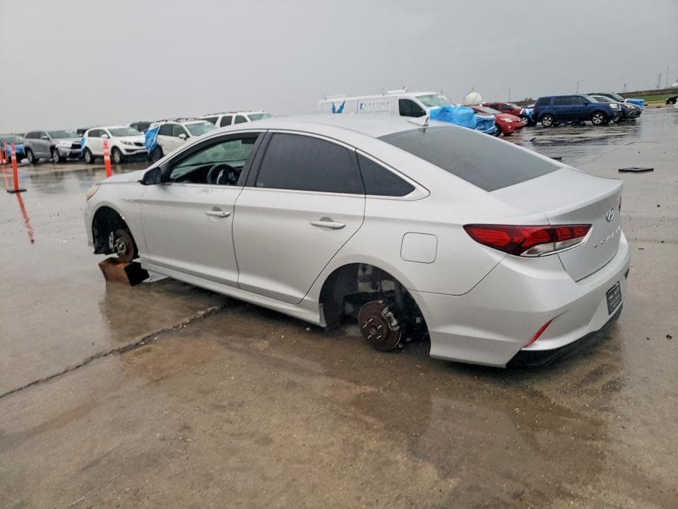2018 HYUNDAI SONATA 2