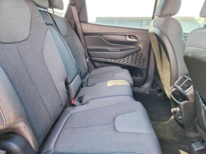 2019 HYUNDAI SANTA FE SE 11