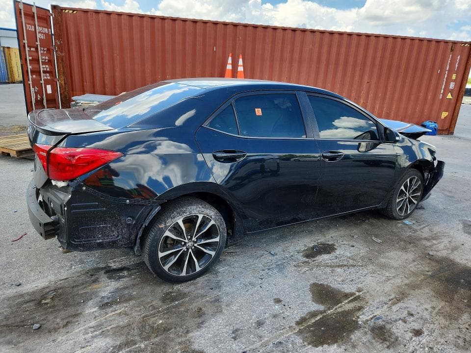 2019 TOYOTA COROLLA SE 3