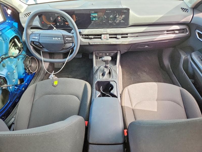 2026 KIA K4 LXS 8