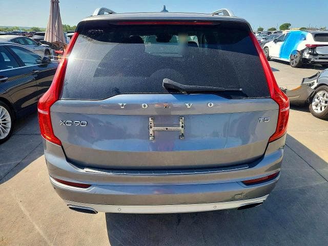 2017 VOLVO XC90 T5 6