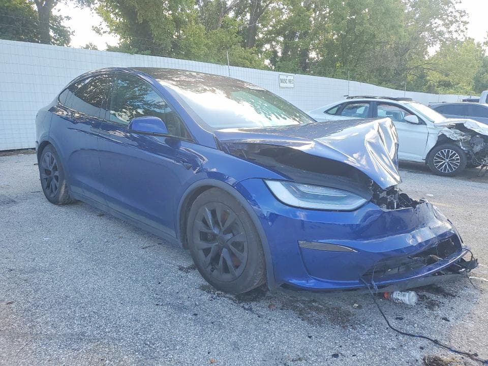 2023 TESLA MODEL X 4