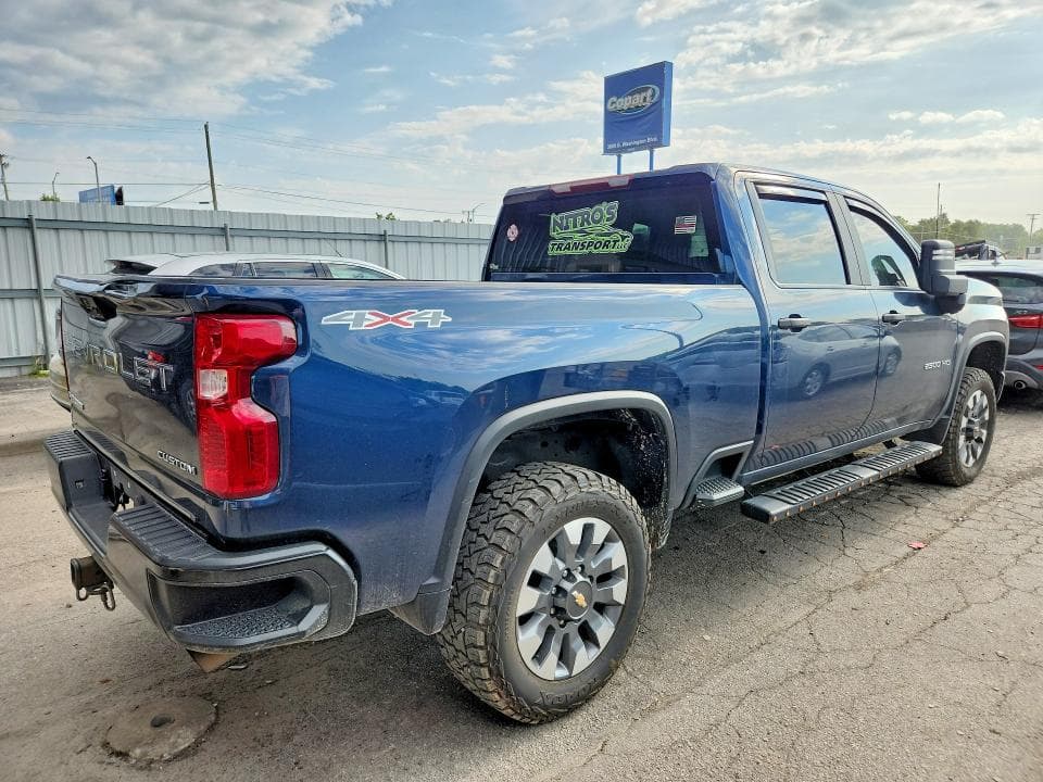 2022 CHEVROLET SILVERADO K2500 CUSTOM 3