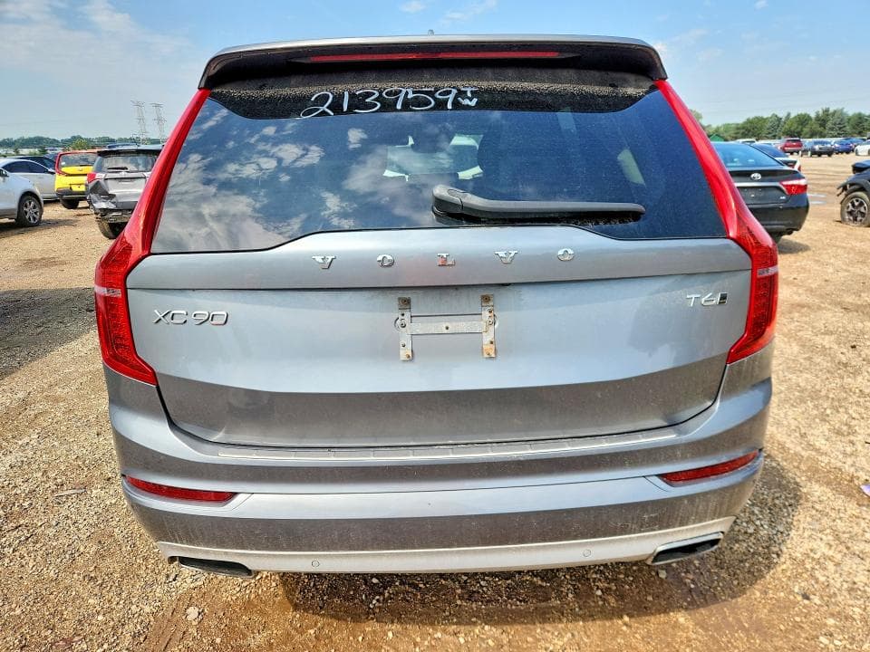 2020 VOLVO XC90 T6 MOMENTUM 6