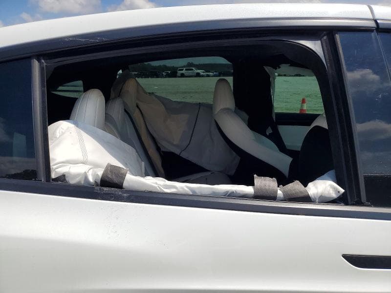 2021 TESLA MODEL X 11