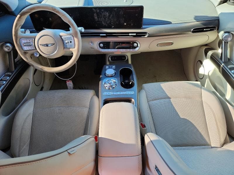 2024 GENESIS GV60 ADVANCED 8