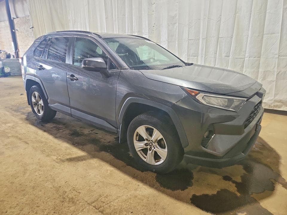 2021 TOYOTA RAV4 XLE 4