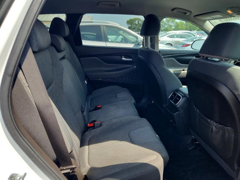 2019 HYUNDAI SANTA FE SE 10