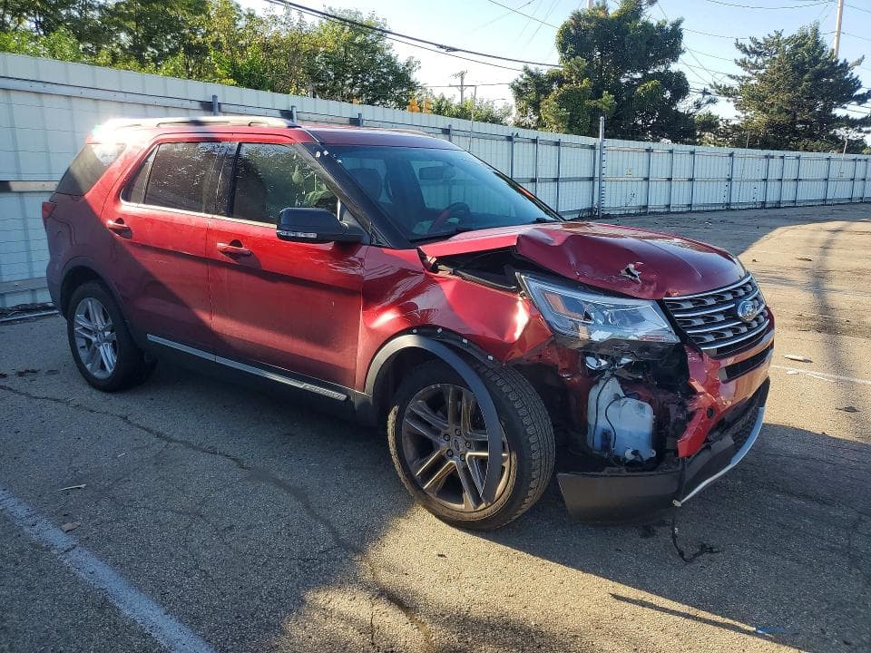 2017 FORD EXPLORER XLT 4