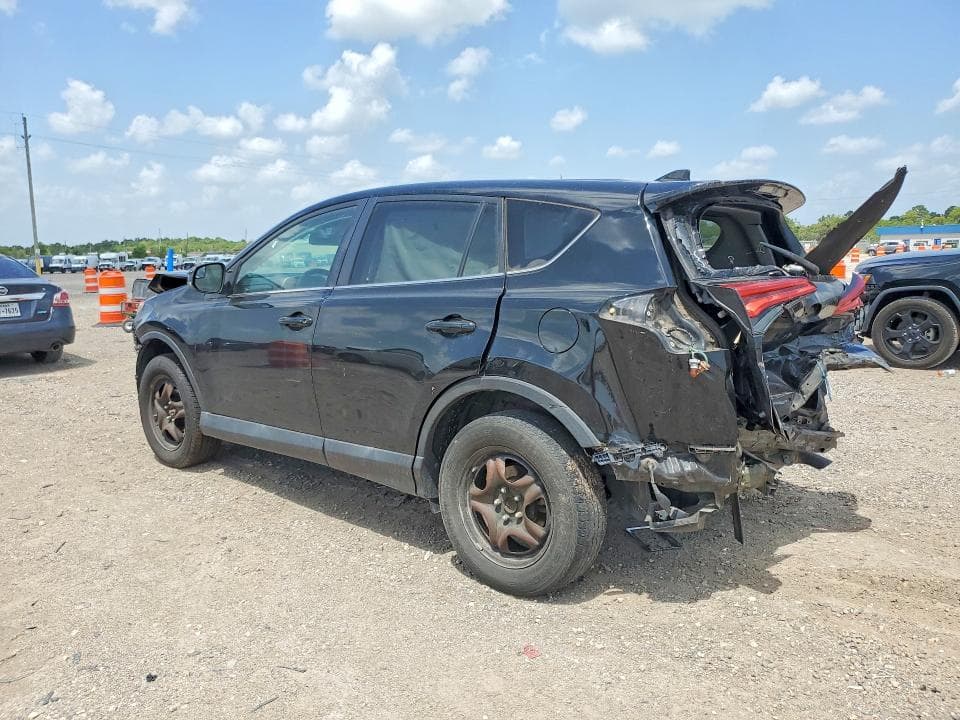 2018 TOYOTA RAV4 LE 2