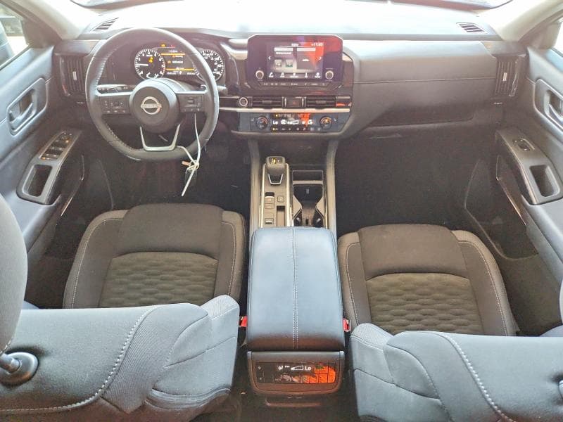 2024 NISSAN PATHFINDER SV 8
