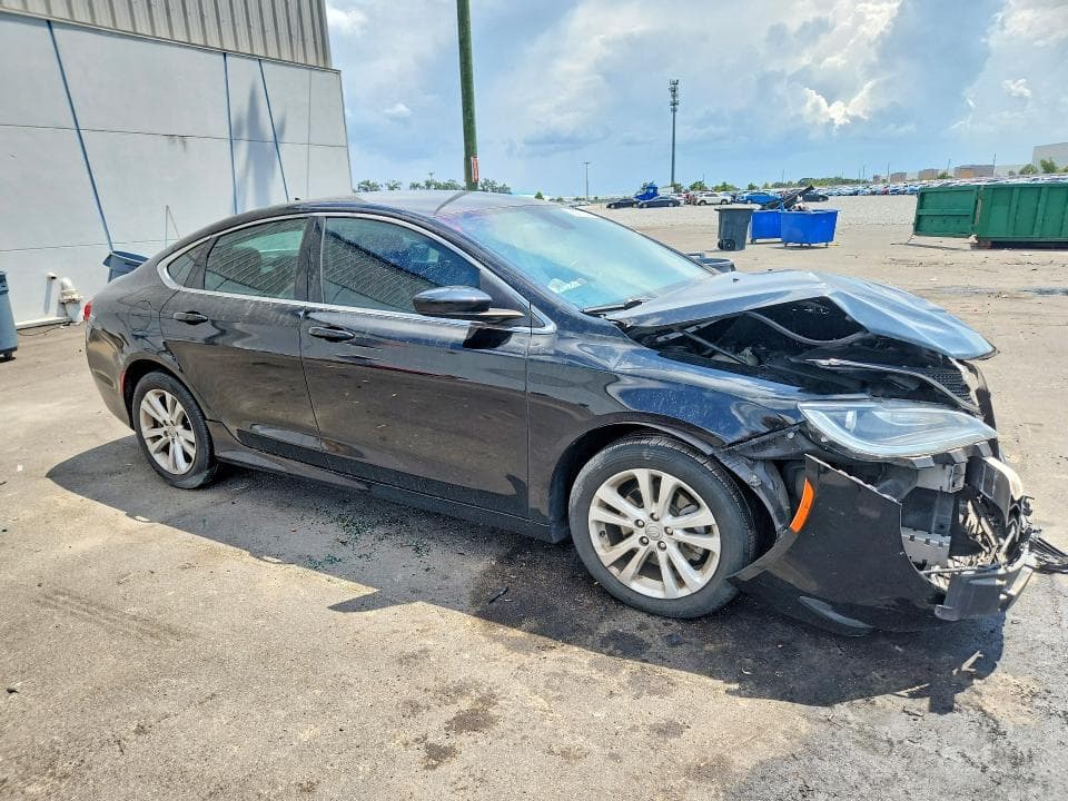 2017 CHRYSLER 200 LIMITED 4