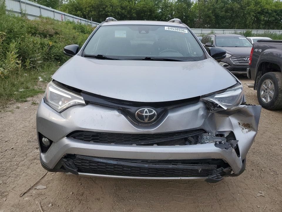 2018 TOYOTA RAV4 SE 5