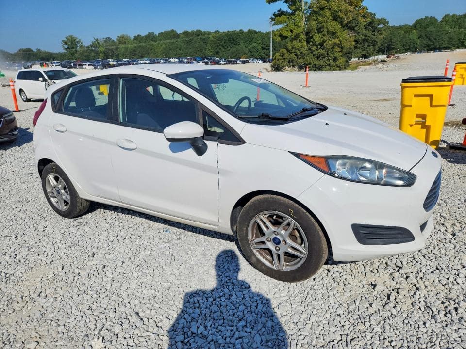 2019 FORD FIESTA SE 4