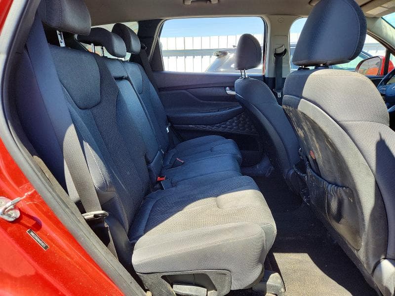 2019 HYUNDAI SANTA FE SE 11