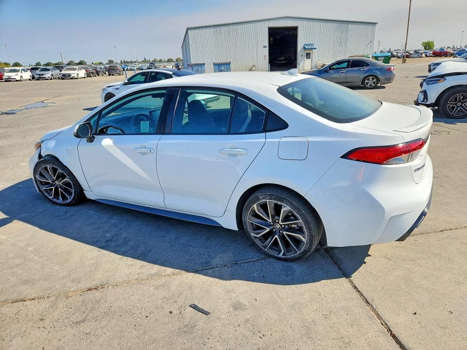 2020 TOYOTA COROLLA SE 2