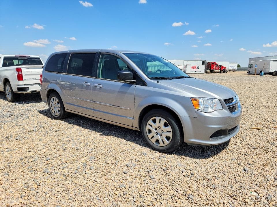 2017 DODGE GRAND CARAVAN SE 4