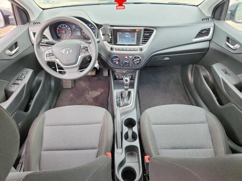 2021 HYUNDAI ACCENT SE 8