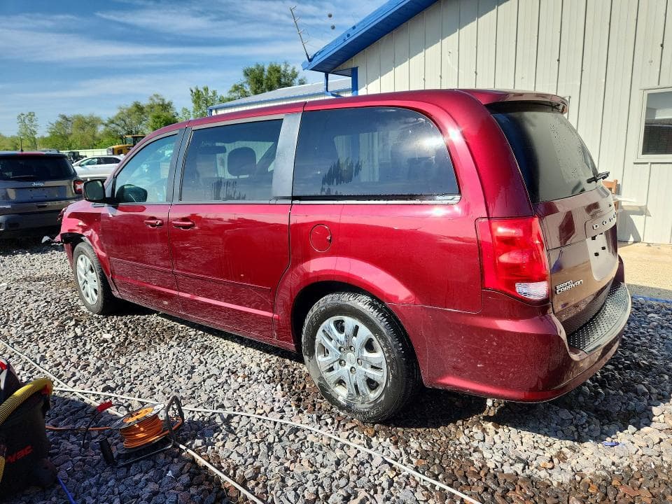 2017 DODGE GRAND CARAVAN SE 2