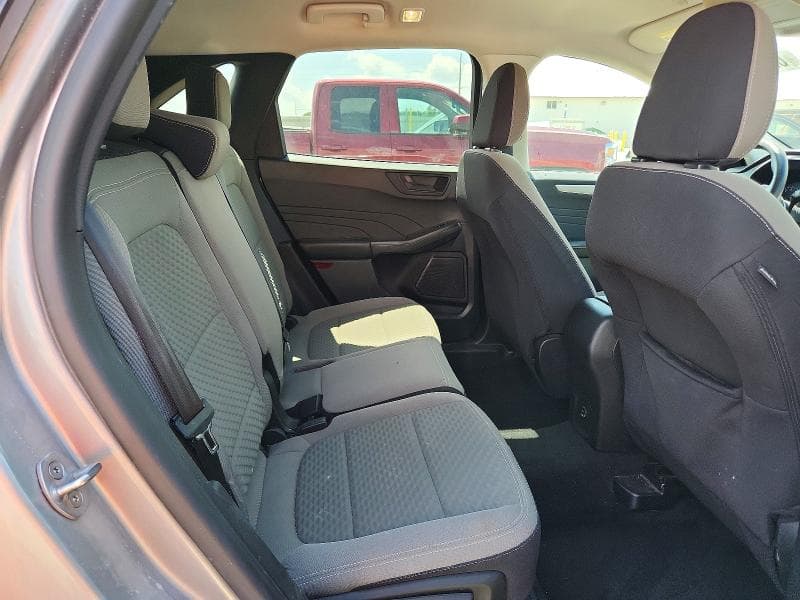 2022 FORD ESCAPE SE 11