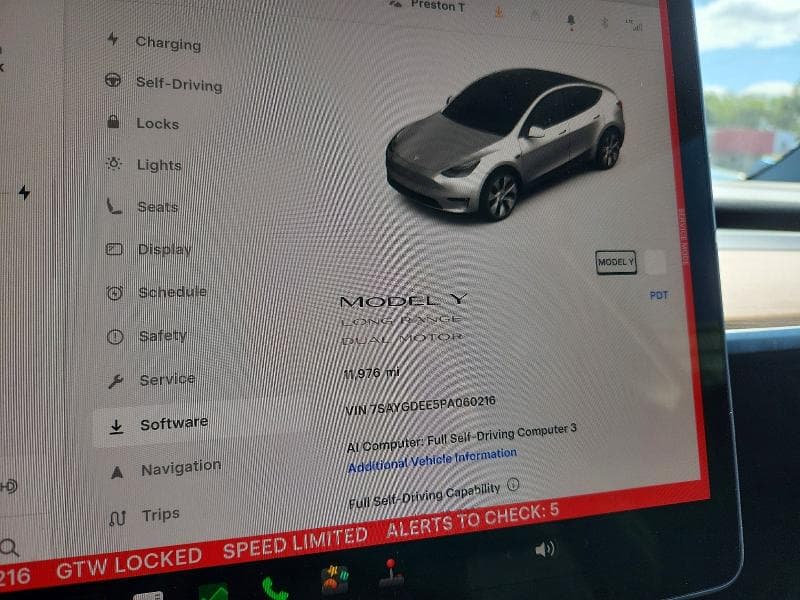 2023 TESLA MODEL Y 9