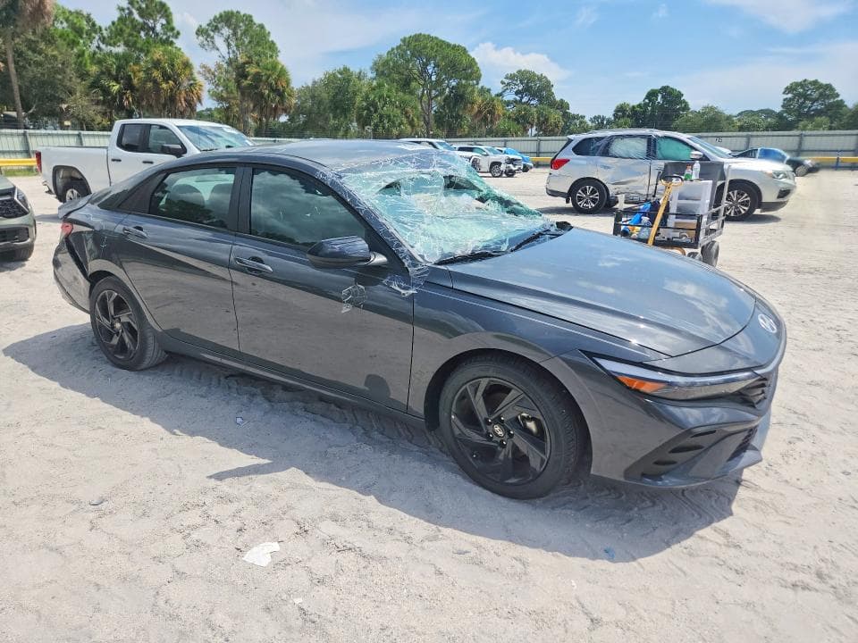 2026 HYUNDAI ELANTRA SEL SPORT 4